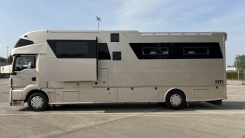 HTI camper van (horse transport possible)