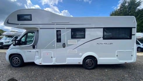 Tina – 6 berth automatic ford roller team