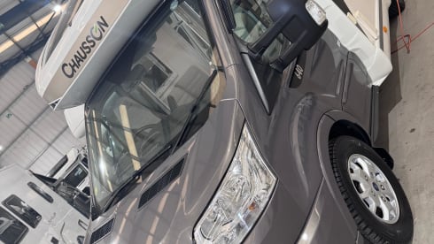 Polly – 4 Berth Chausson Camper