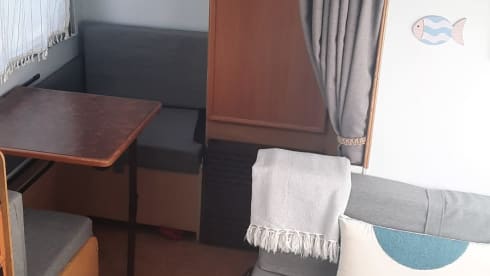 Green 2 – 🚐 Green 2 – Il Nonno dei Camper… ma con il Cuore Caldo e il Frigo Freddo! 🌍