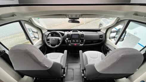 S72DL – SunLiving S72 DL#family