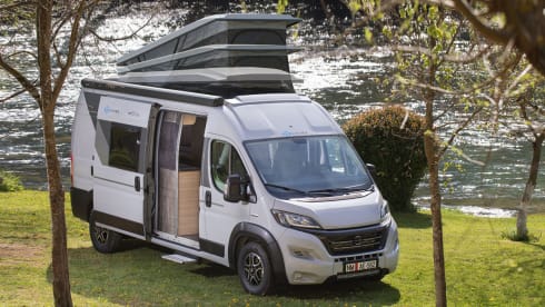 Duchess A – Brand new campervan with TentTop
