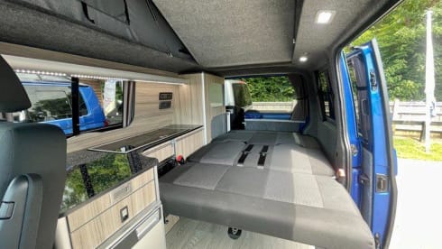(VW003) 2022 AUTO 'Rebellion' VW Camper Van Sleeps 2 Adults + 2 children