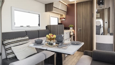 Canna – 2 berth Roller Team 2025