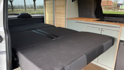 4-Sitzer Volkswagen Wohnmobil aus dem Jahr 2017