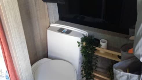 2p Anderer Bus aus dem Jahr 2017