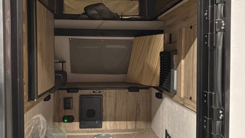 Real-Lite – Toyota Hilux (2025) with camper unit