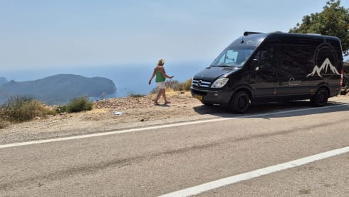 Mercedes Open Road adventure –     ADVENTURE BUSCAMPER automatic EXTRA LONG BED 165hp 