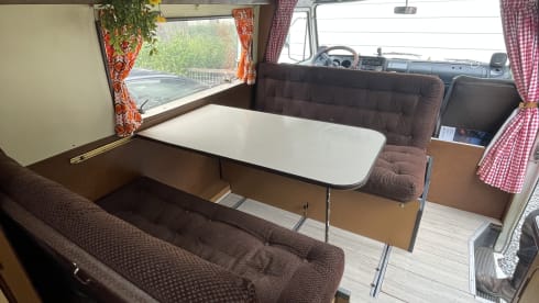 Sven  – 4p Volkswagen alcove from 1979