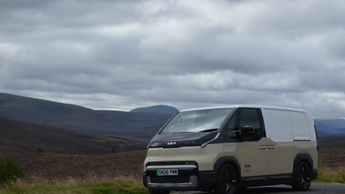 Juniper – Op maat gemaakte Kia PV5 elektrische ecocamper in Edinburgh | Ohm Campers