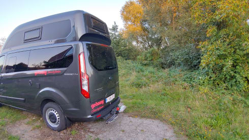 Compact Camper Westfalia Ford Nugget PLUS Automatic WITH WC