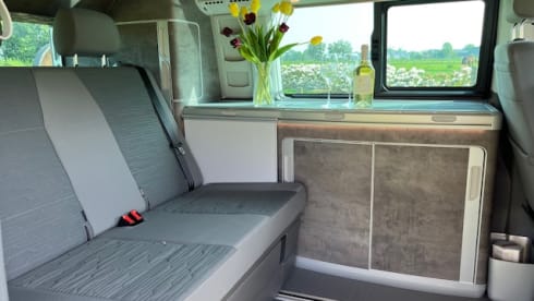 Volkswagen California  – 2p Volkswagen bus from 2023