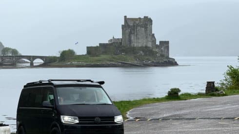 Anakin – Volkswagen Campervan met 4 slaapplaatsen - Hondvriendelijk 