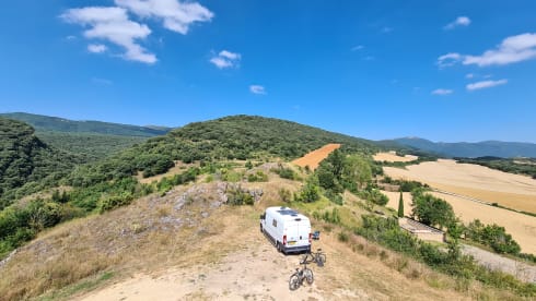 Piebe – Peugeot Bus camper, complete house on wheels