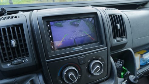 Frits – Frits: Comfortabele, complete camper voor 2 personen (en 1 hond)