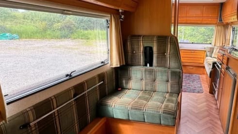 Lulu – 6 Berth Bessacarr 795