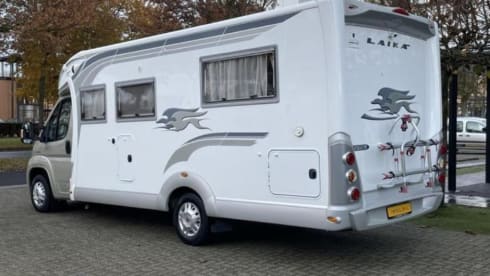 Laika – Very nice luxury Laika Hymer Camper