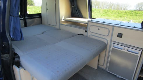Super nice VW T4 2.5 TDI for a wonderful camper holiday.