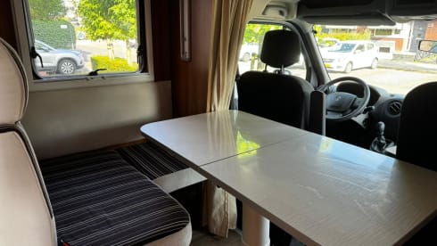 Bastard – 5p Renault semi-integrated from 2014