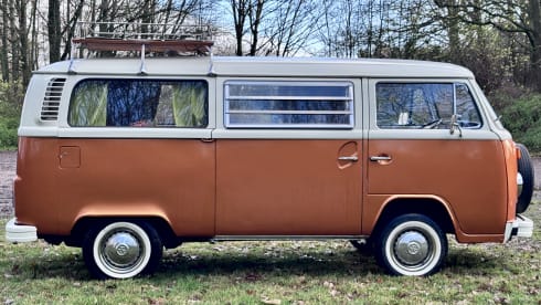 Sjors – 2p Volkswagen campervan uit 1972