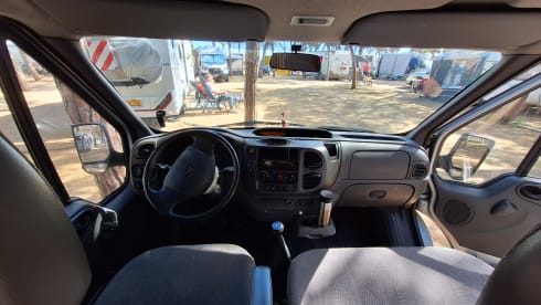 Bruno – 2p Ford bus uit 2002