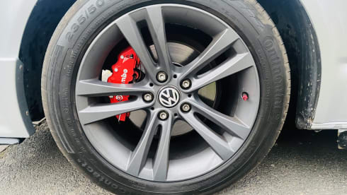 Jack – Stylish 4 berth Volkswagen Transporter Campervan 