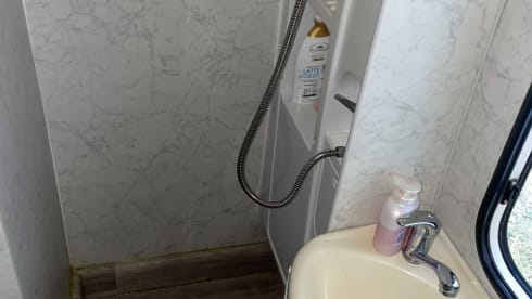 Patrizia – Fully equipped camper