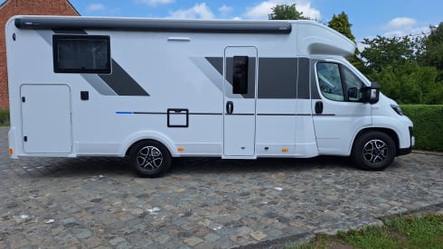 Book now new fiat 180hp for rent