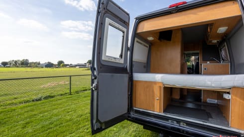 Beautiful bus camper from 2005