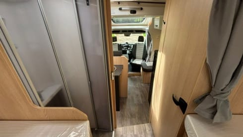 Sunlight T680 Adventure Edition - 4 berth semi-integrated Motorhome (2025)