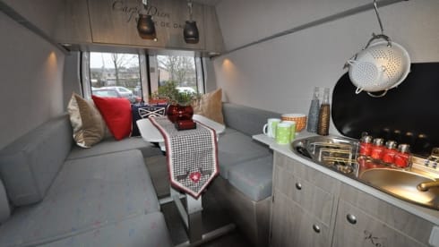Type 3c – Unique trendy Mercedes Vito Buscamper