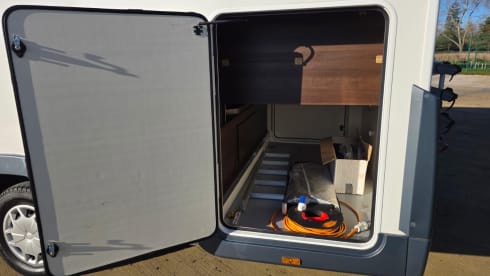 Ruby – 5 berth Roller Team Zefiro