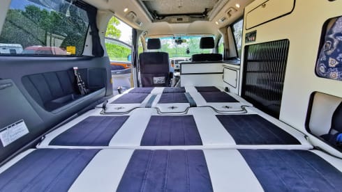 A Beautiful Escape – Luxury Automatic Toyota 4 berth, 5 seat, insurance included