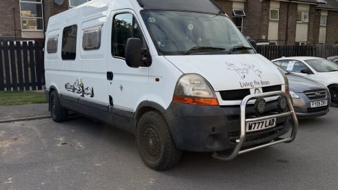 Living the dream  – 3 berth Renault campervan from 2006