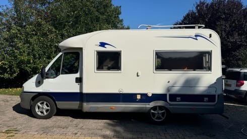 2p Fiat semi-integrated uit 2005