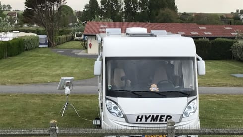 C1 driving license. Super luxury Hymer for 4 people.