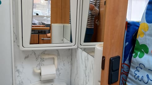 Alfredo  –    Gemütliches Wohnmobil für 4 Personen