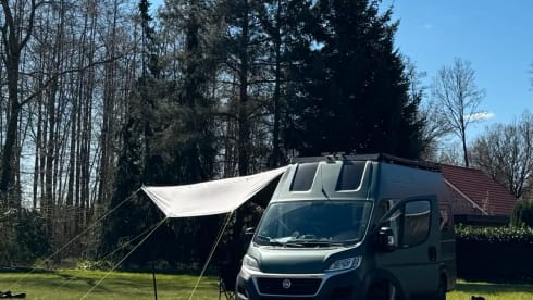 Hugo – Autarker und super ausgestatteter Camper Hugo