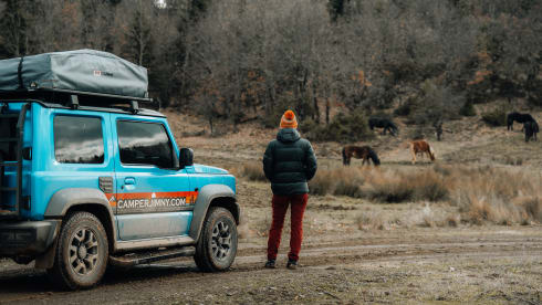 Jimny BLUE - Greece – Crea ricordi: esplora la tua avventura con Camper Jimny