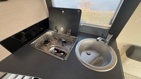 Luxury 5p Challenger, automatic, off-grid