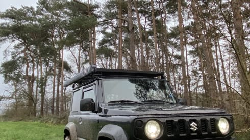 Suzuki Jimny 2p rooftop