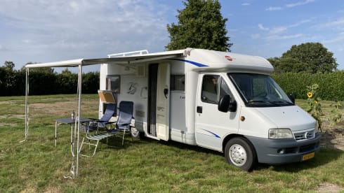 4p Bürstner semi-integrated uit 2005
