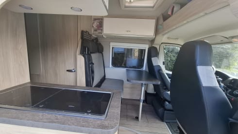 4p Fiat bus uit 2021