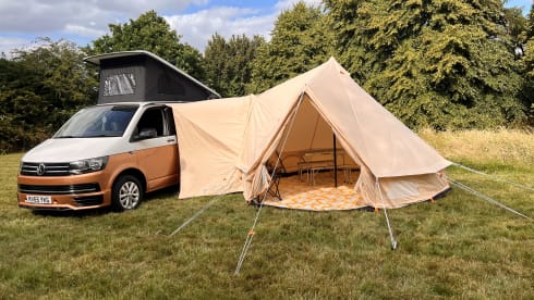 Snug Dubs – Volkswagen Campervan 4 Birth 