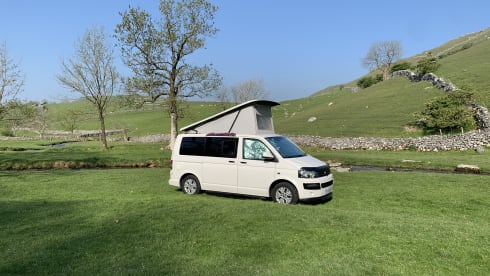 Milan the Van – 5 berth Volkswagen campervan