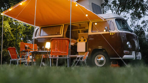 Bob – Bob the retro volkswagen T2a camper bus