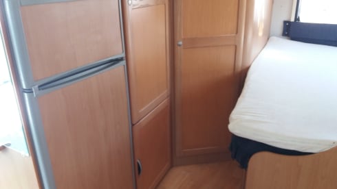 Rent a nice camper, extra's including bike rack