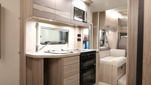 Big Bertha – 4 berth Elddis 150 Autoquest 2022 *insurance included*