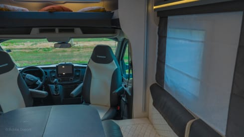 FORD CHAUSSON 640 170CAR TITANIUM PREMIUM