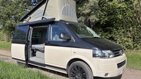 Volkswagen campervan met 4 slaapplaatsen uit 2001